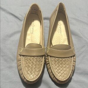 Softspots Women's Tan Loafers